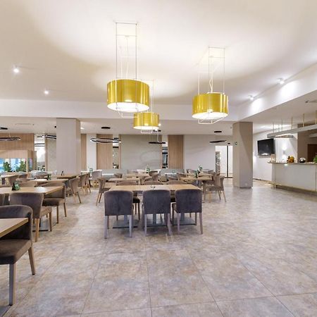Olymp IV Hotel โควอบเซก ภายนอก รูปภาพ