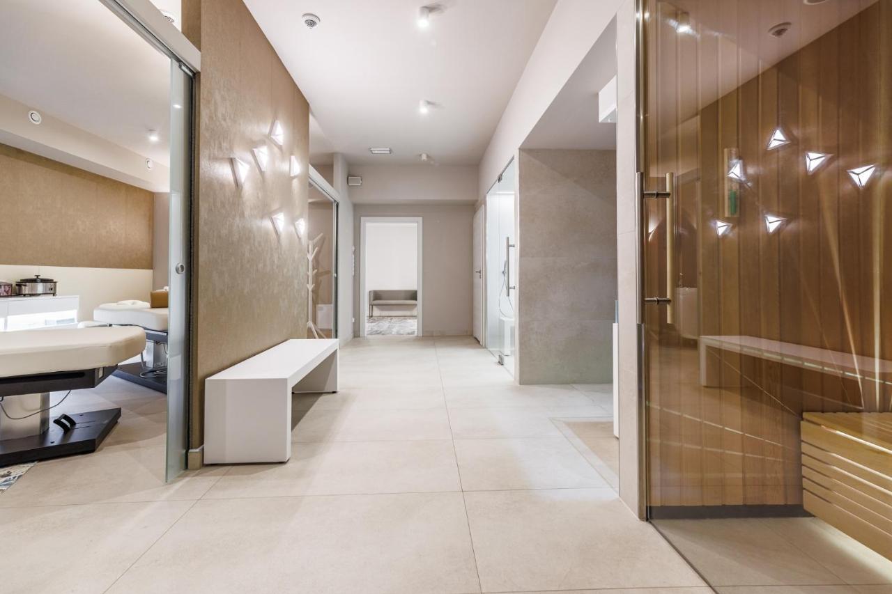 Olymp IV Hotel โควอบเซก ภายนอก รูปภาพ